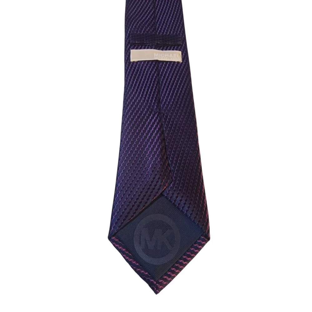 Michael Kors Mens Tie Necktie Designer Luxury Purple Navy Stripe‎ Shimmer Formal